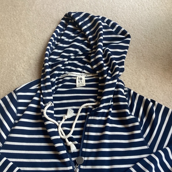 Roxy, zippered large jacket. Navy white striped - Picture 2 of 10